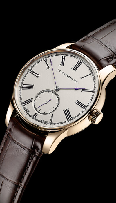 with silver-plated by<br />
friction dial